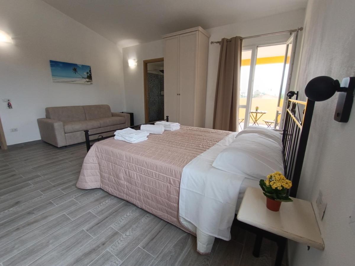 Costa Di Sopra Affittacamere By Hospitality Sardinia Quartu SantʼElena Exterior foto